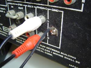 Turntable Connected to the Receiver